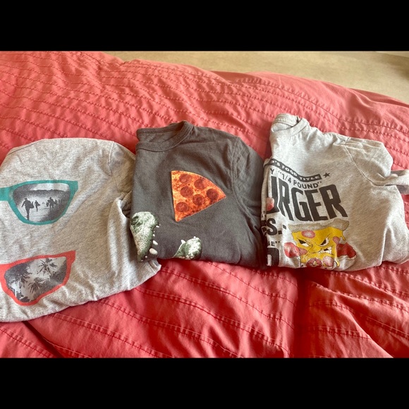 Bundle Gap Boys TShirts 8-10. Gently used.No issue - Picture 2 of 8